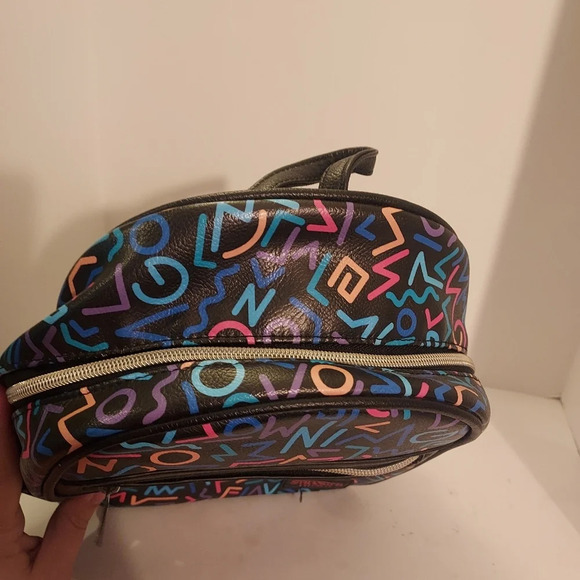 Funko Netflix Stranger Things Retro 80's Mini Bookbag/Backpack - Picture 7 of 9